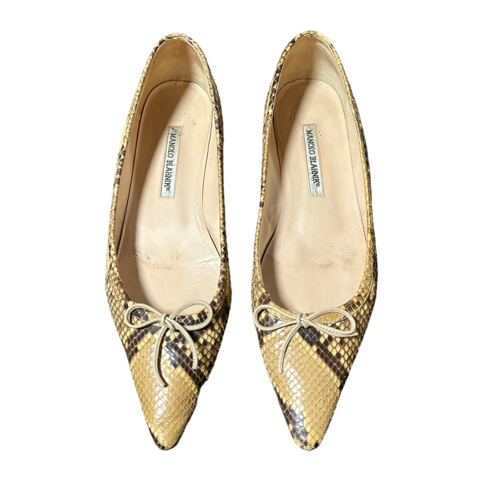 MANOLO BLAHNIK TAN PYTHON ANIMAL PRINT POINT TOE FLATS - size 40 US 9.5